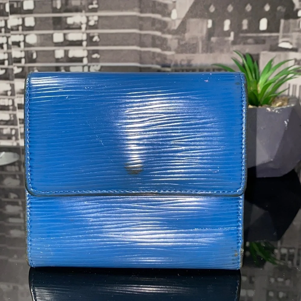 Authentic Louis Vuitton Blue Epi Wallet